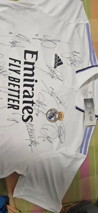 Camiseta Real Madrid Firmada de la temporada 22/23