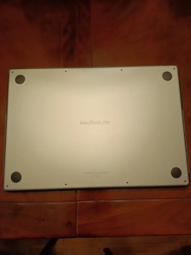 MacBook Pro 16 M1 Plata
