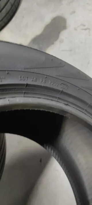  Se venden Neumáticos marca Pirelli SCORPION 2017