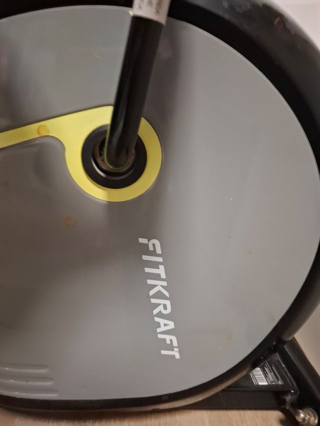 Máquina Elíptica Fitkraft Negra y Gris