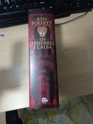 Les tenebres i l'alba