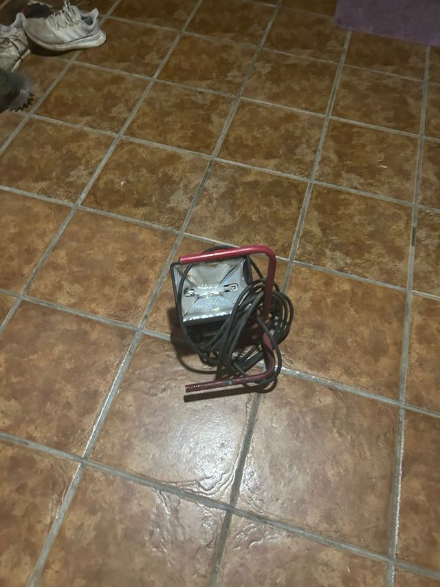 Foco de luz con cable