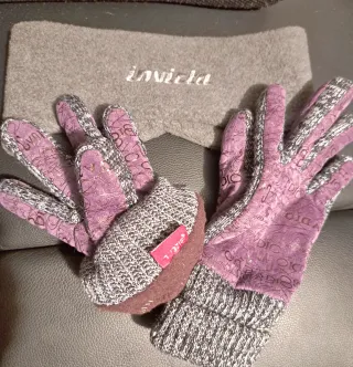 Set Invicta  paraorecchie e guanti nuovi