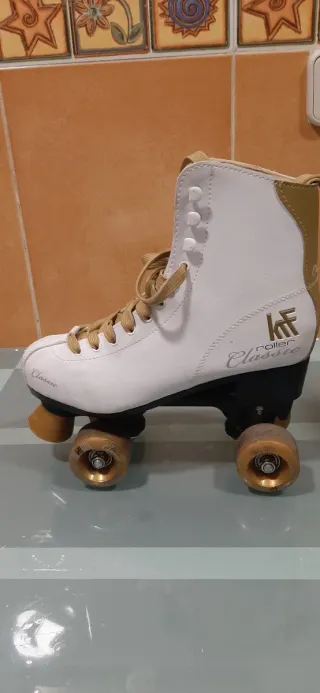 Patines blancos 4 ruedas talla 38 regalo bolsa tra
