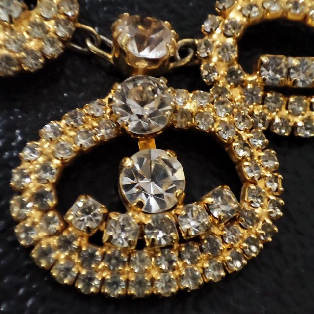 Collar y pendientes bisutería alta gama