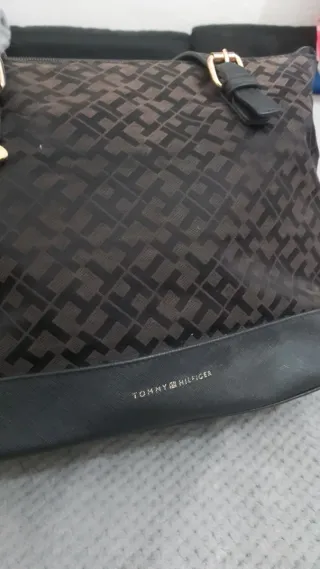 Bolso Tommy Hilfiger Negro/Marrón