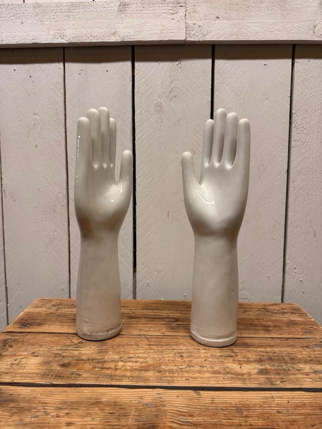 Moldes de luvas em porcelana vintage