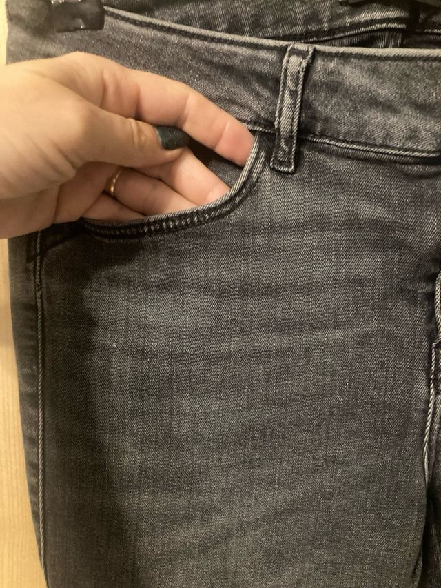 Pantalones vaqueros grises Massimo Dutti