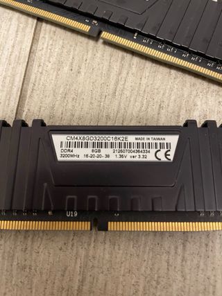 Memoria RAM Corsair Vengeance LPX 16GB DDR4