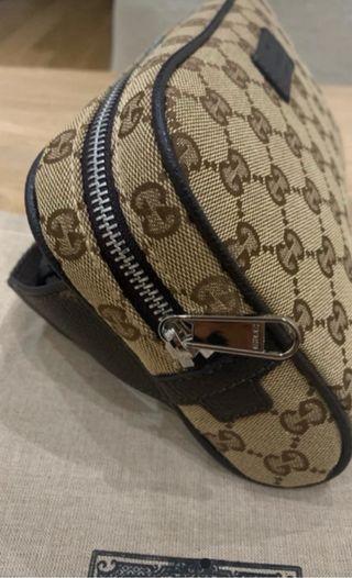 Bolso neceser Gucci GG Supreme