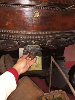 Escritorio antiguo madera y cristal