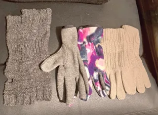 Set guanti invernali lana e pile taglia M.    3 n.