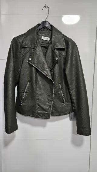 Cazadora polipiel verde militar Talla M