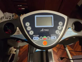 Cinta Correr Treo Fitness T102 1.75 HP