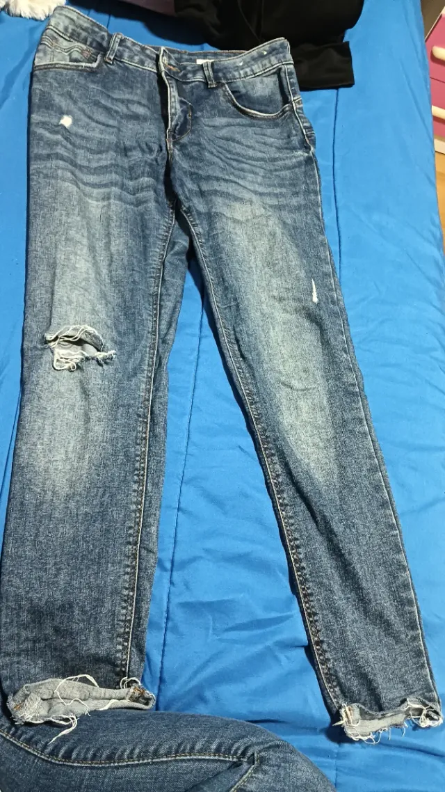 Pantalón vaquero Lefties desgastado