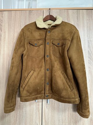 Chaqueta Pull&Bear efecto ante