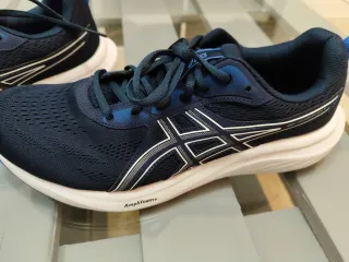 Zapatillas ASICS azules