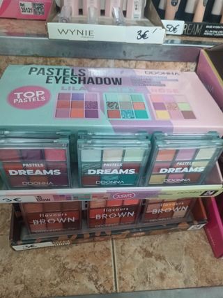 MAQUILLAJE DE TODO TIPO