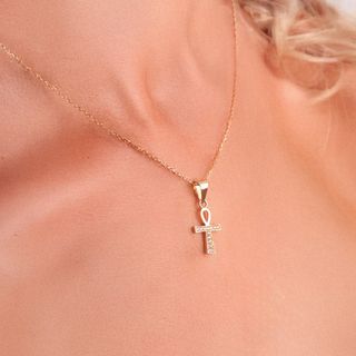 Colgante Cruz de la Vida Oro 18KT con Circonitas