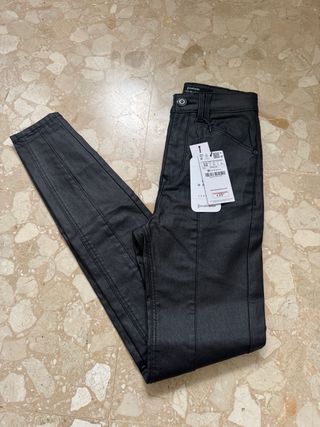 Pantalón Stradivarius. A ESTRENAR!!