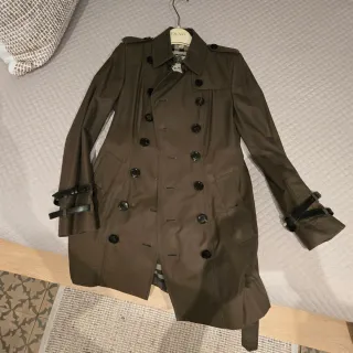 Gabardina Burberry Mujer