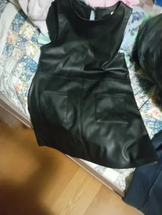 Vestido cuero negro T8