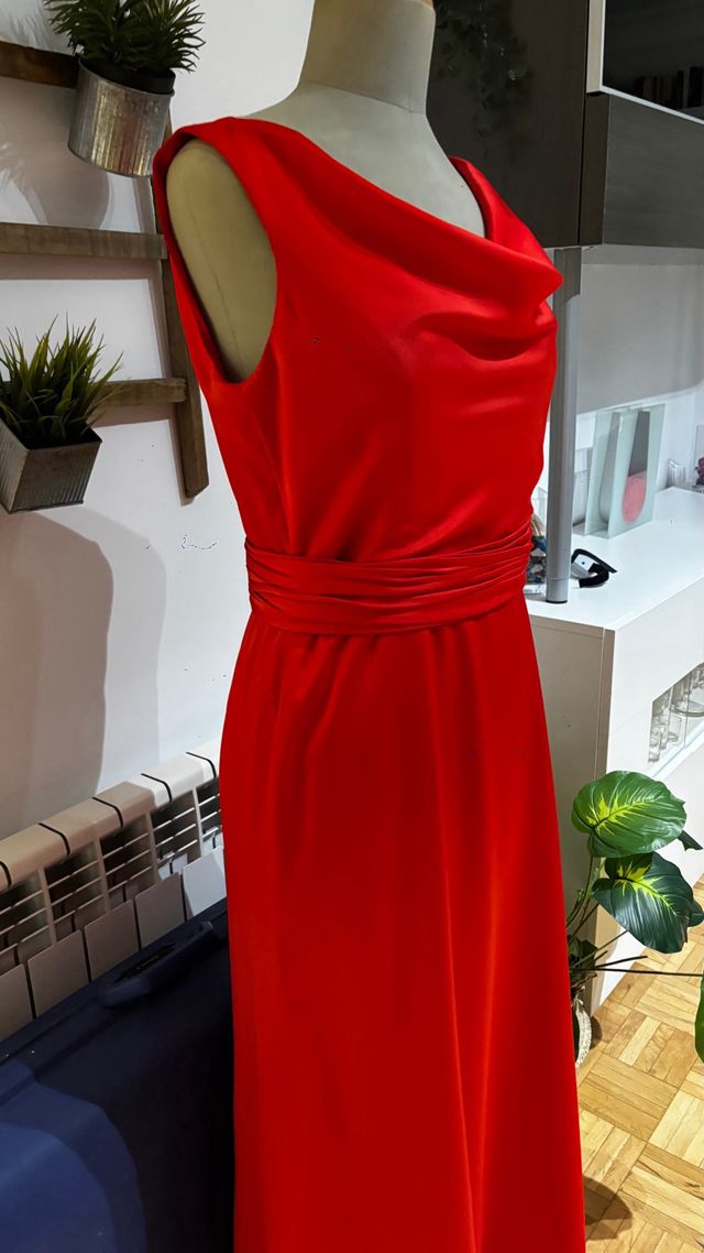 Vestido pañuelo rojo