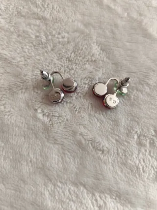 Gargantilla y pendientes Swarovski. Cerezas y hoja