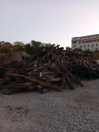 Traviesas de tren de madera