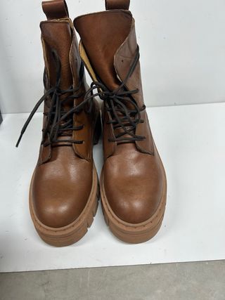 Anfibi vera pelle vitello marrone