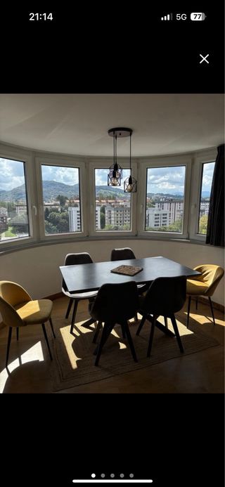 Mesa de comedor moderna piedra y madera