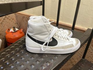 Nike Blazer Mid Zapatillas Blancas