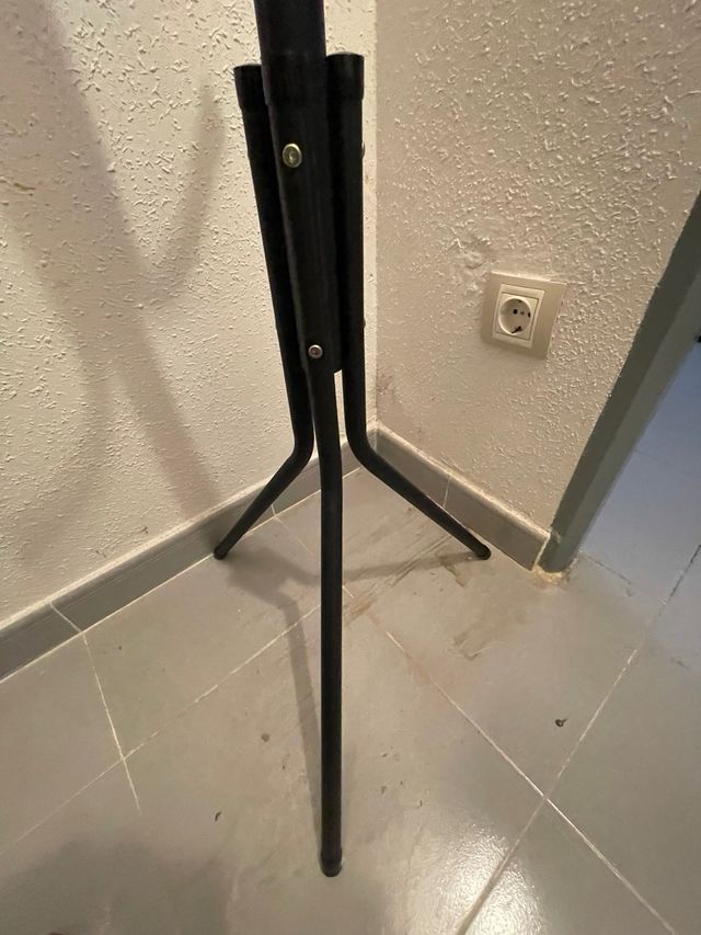 Perchero metal plástico Negro