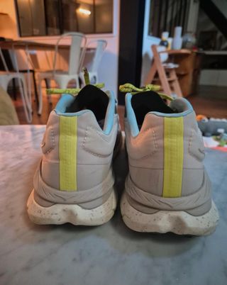Hoka Tecton X2 MAAP
