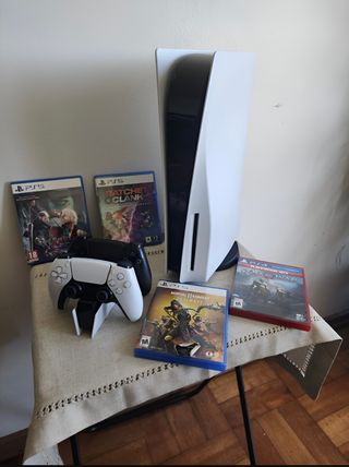 Console PlayStation 5 bianca + giochi