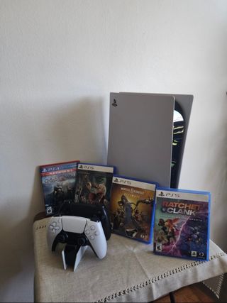 Console PlayStation 5 bianca + giochi