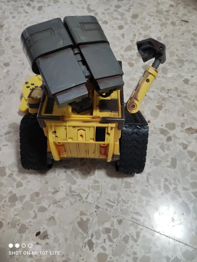 Robot Wall-E Disney