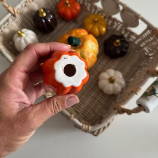 Cesta Vintage com Abóboras Cerâmica e Alças