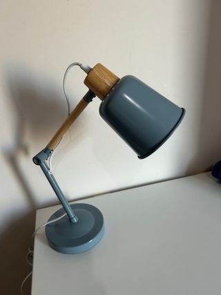 Lámpara de mesa metal y madera