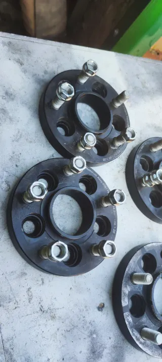 Separadores Buje 5x100 a llanta 5x114.3