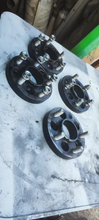 Separadores Buje 5x100 a llanta 5x114.3