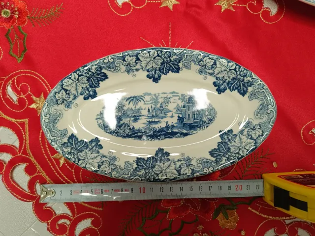 Cartuja de Sevilla Platos Azules y Blancos