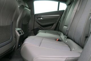 Peugeot 508 Hybrid 5P Allure HYBRID 225 e-EAT8