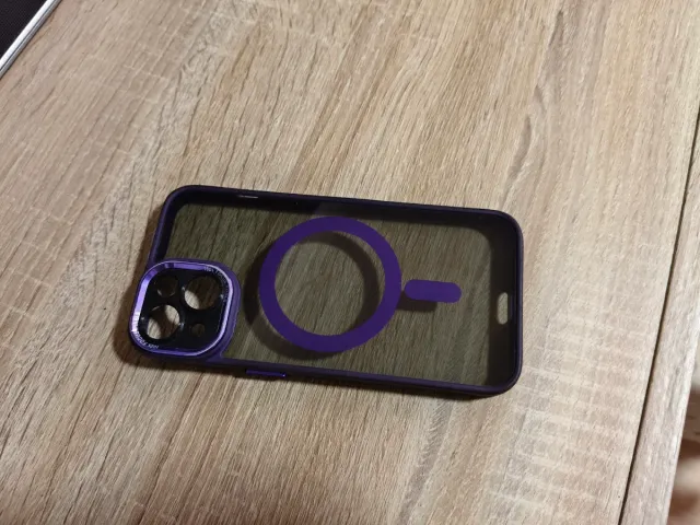 Funda iPhone 14 Morada Transparente