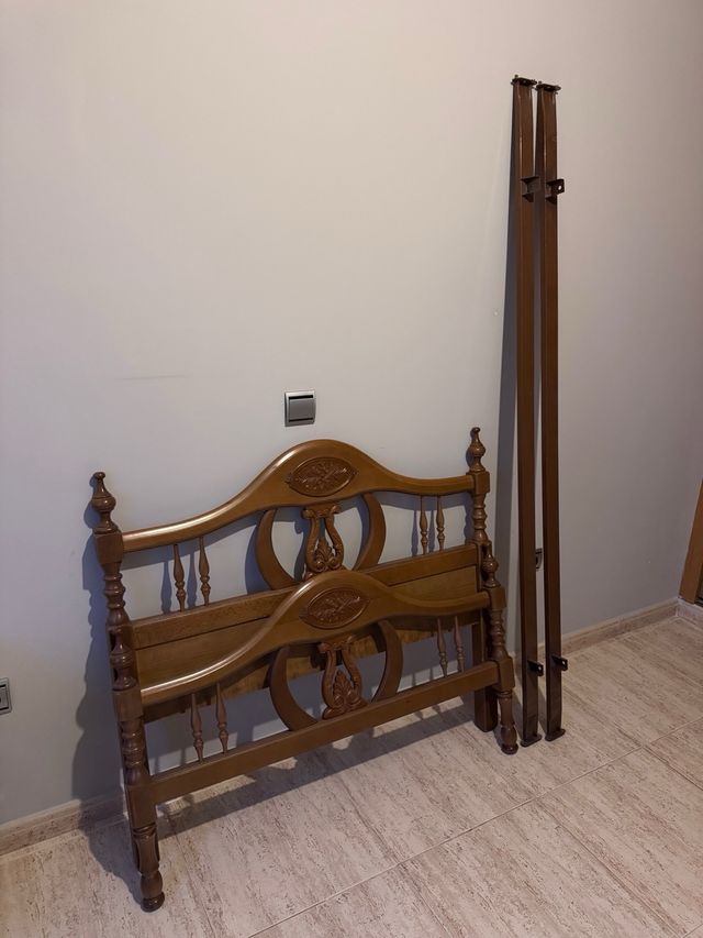 Cabecero de madera rústico