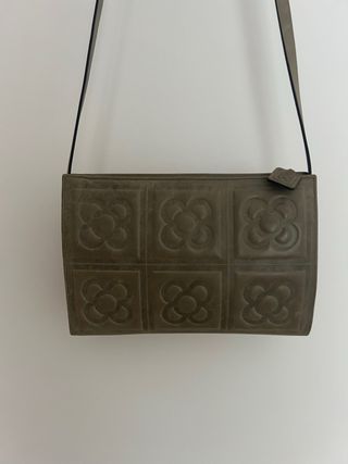 Bolso en piel Flor de Barcelona Gris
