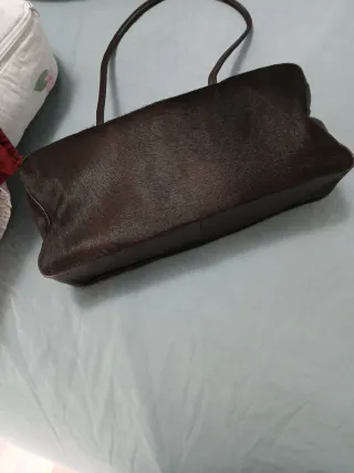 Bolso de piel marrón