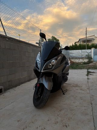 Kymco Superdink 300 