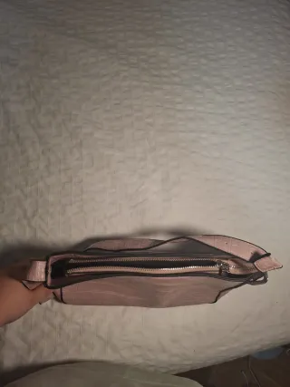 Bolso Parfois rosa efecto piel cocodrilo