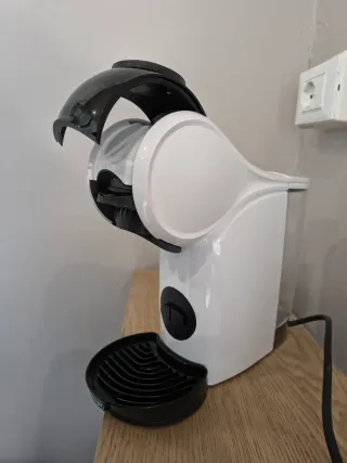 Macchina Caffè Nescafè Dolce Gusto